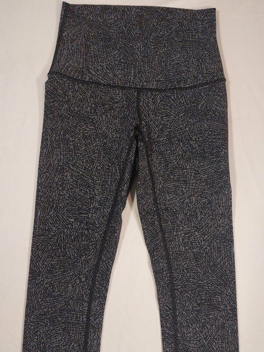 Lululemon Wunder Under Crackle Jacquard High Rise Athletic Capri Leggings